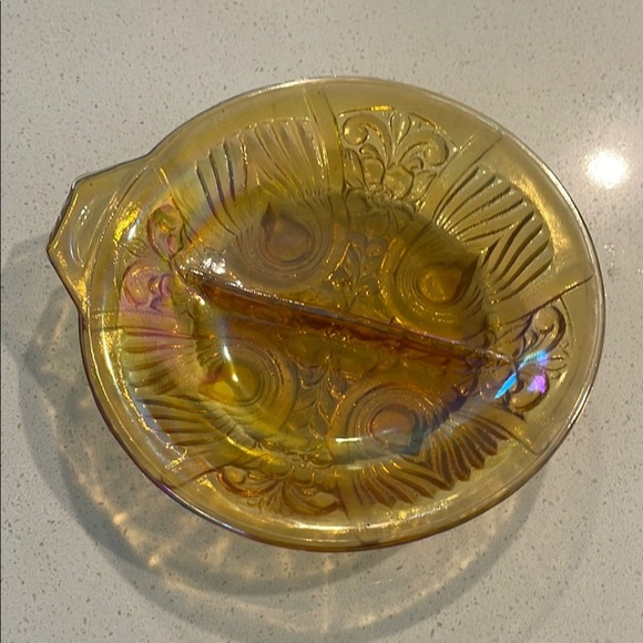 Fenton Gold Glass Art Bowl with Floral Motifs - Picture 1 of 5